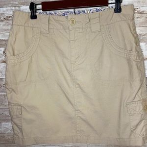 Carhartt khaki short skirt with pockets